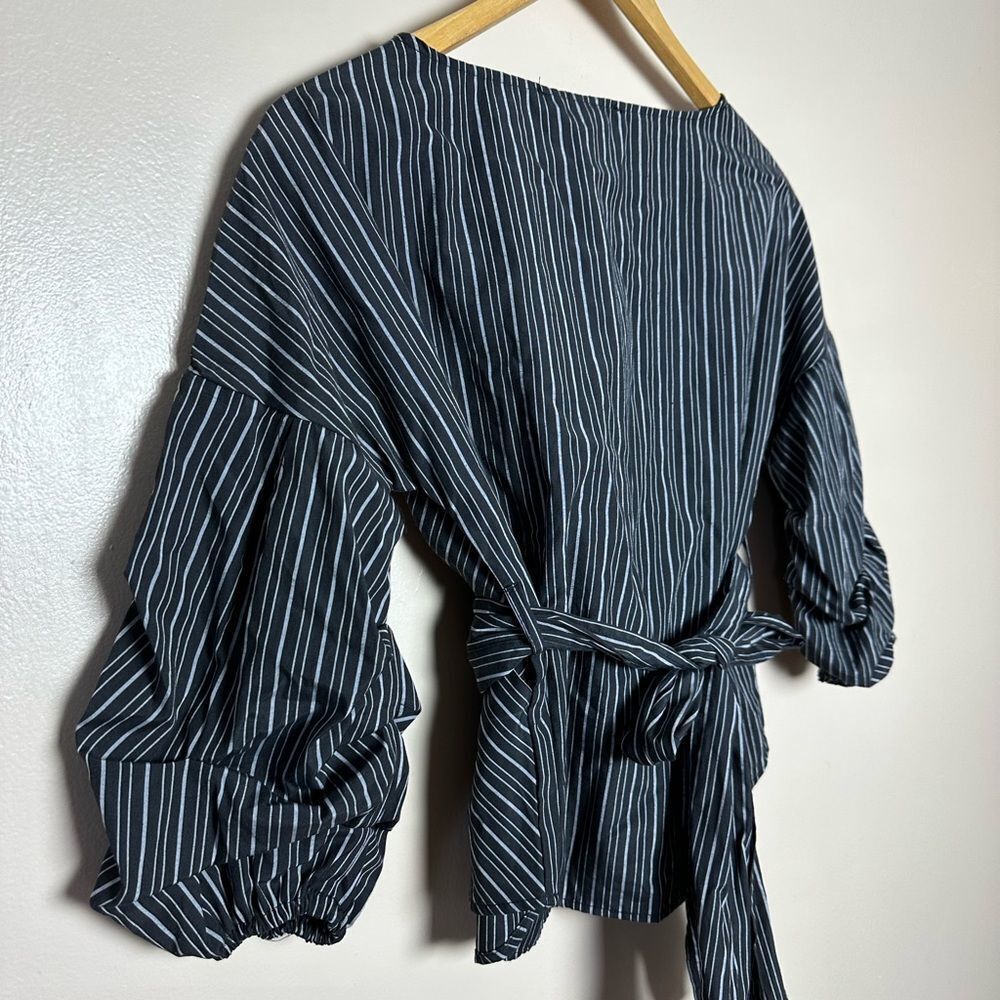 SALE! Black Boutique Striped Wrap Blouse Size S NWT 2 - Picture 4 of 5